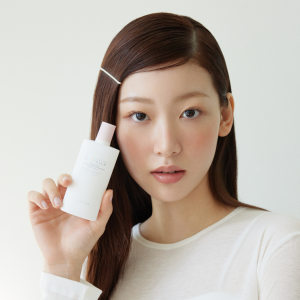 SKIN1004 Madagascar Centella Poremizing Velvet Finish Sunscreen SPF 50+ PA++++ - Αντηλιακό Προσώπου με Velvet Φινίρισμα & Ελαφριά Κάλυψη Πόρων