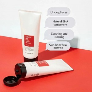 COSRX Salicylic Acid Daily Gentle Cleanser